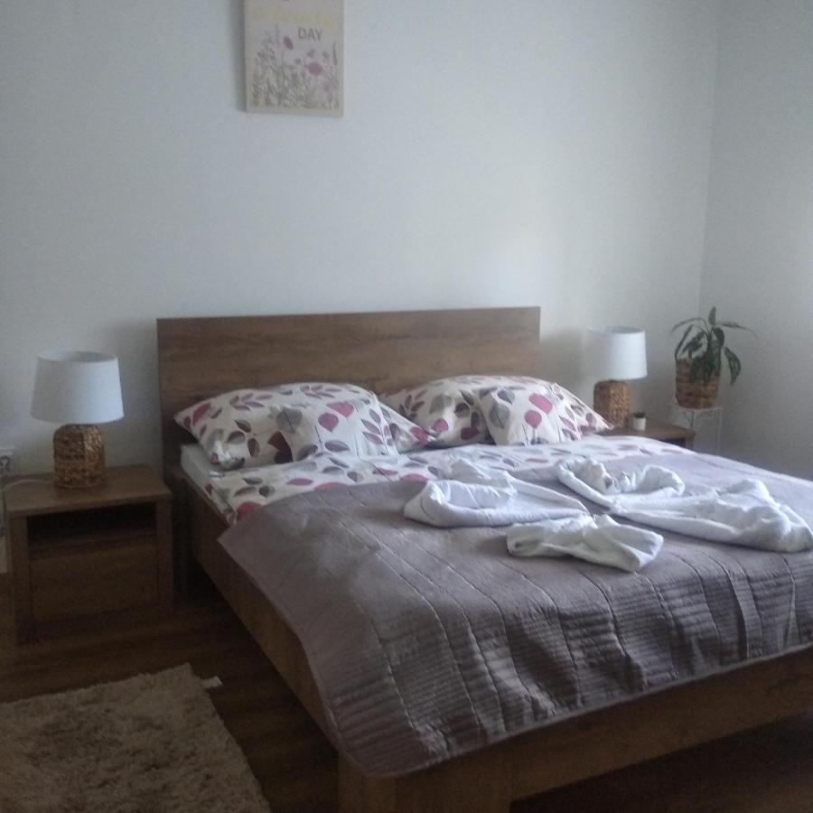 Kaptarko Apartmanhaz 代姆延 外观 照片