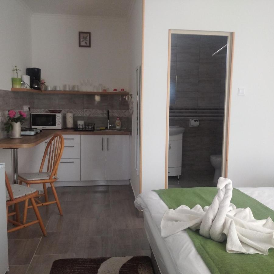 Kaptarko Apartmanhaz 代姆延 外观 照片