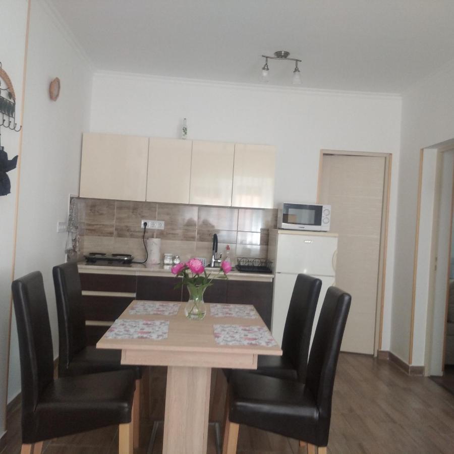 Kaptarko Apartmanhaz 代姆延 外观 照片