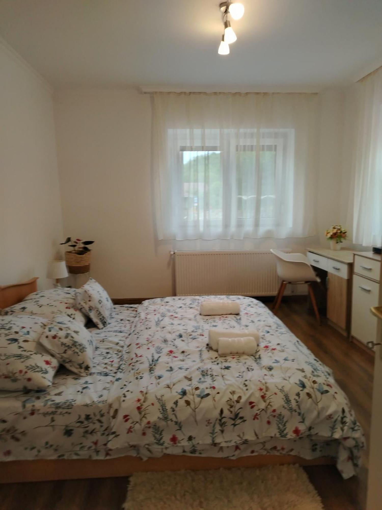 Kaptarko Apartmanhaz 代姆延 外观 照片