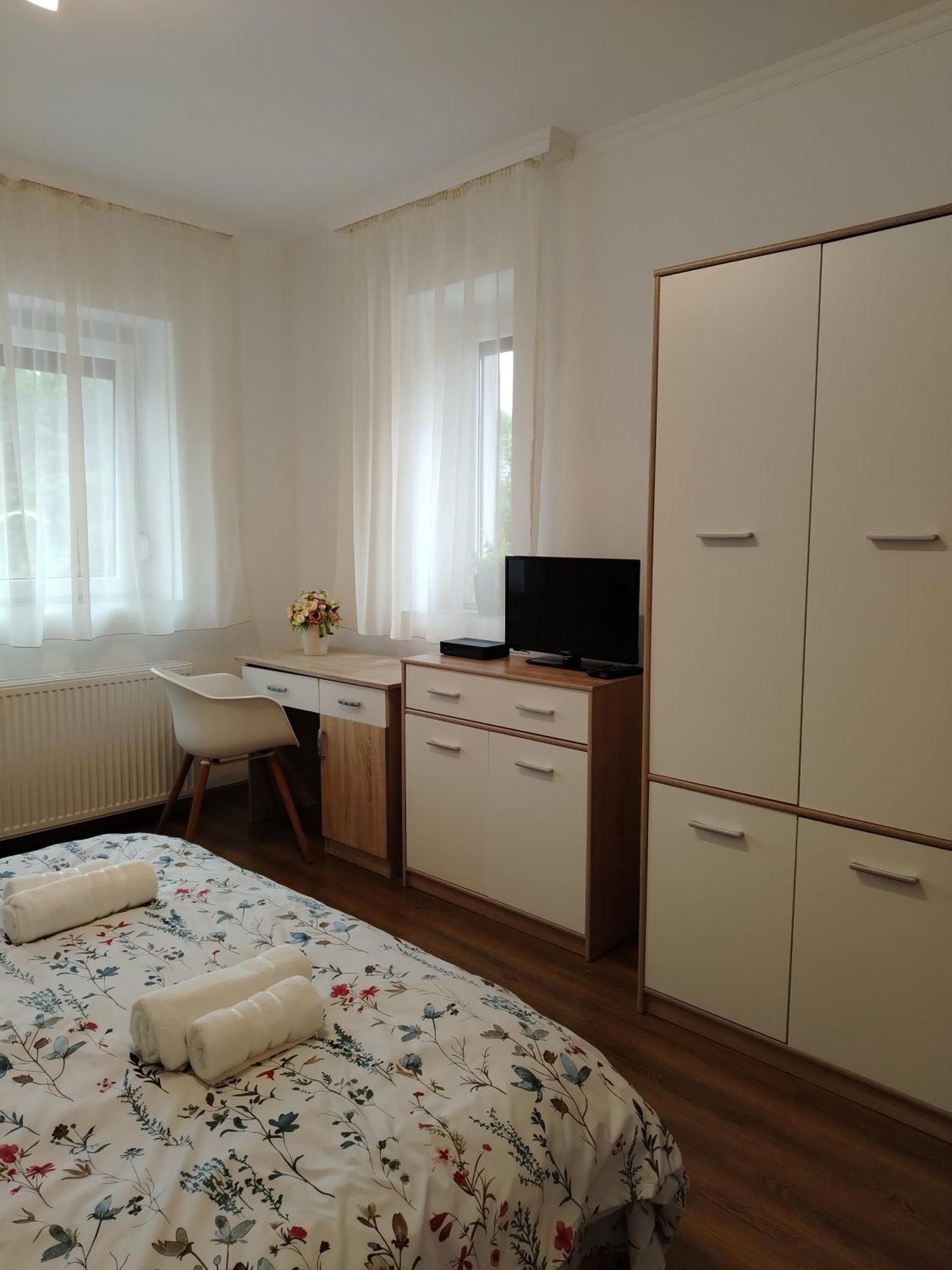 Kaptarko Apartmanhaz 代姆延 外观 照片