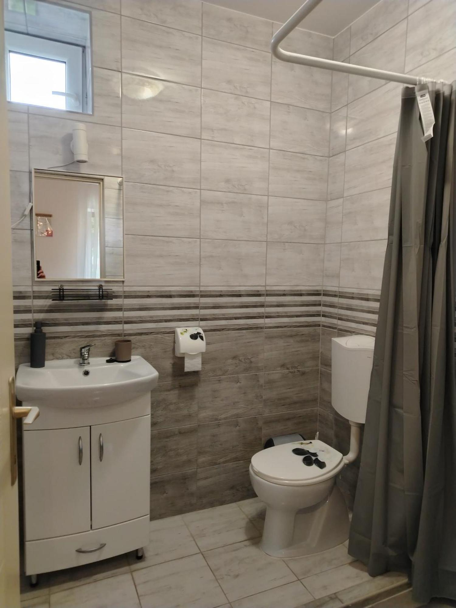 Kaptarko Apartmanhaz 代姆延 外观 照片